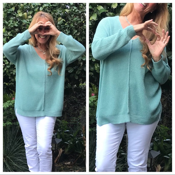 Feels Like Heaven! Seamed Lightweight Sweater - Picture 5 of 8